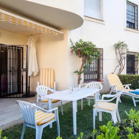 Las Mimosas Dosul Apartment